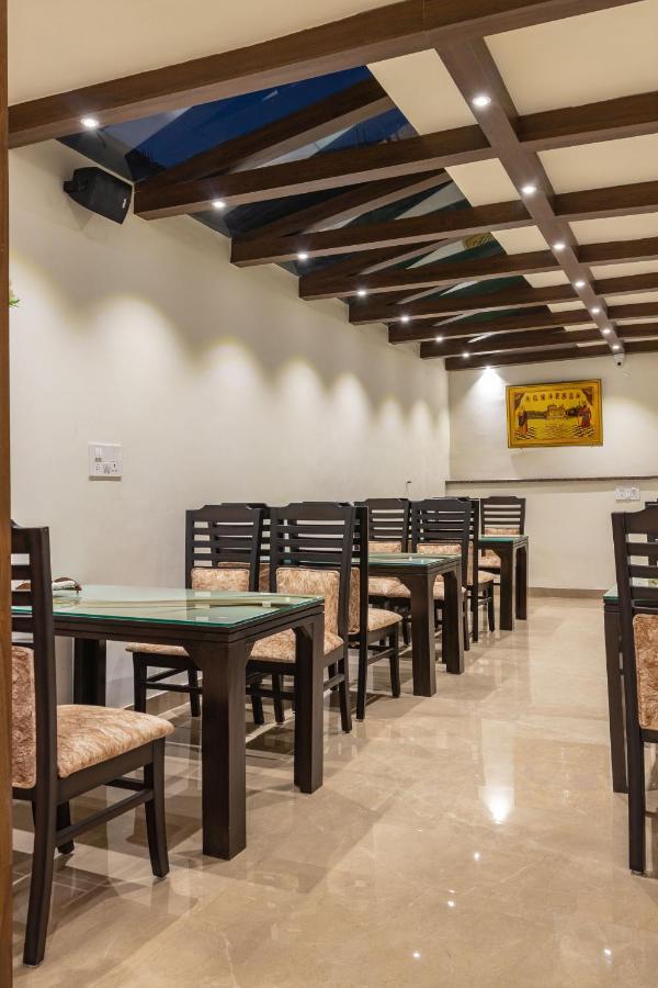 De Manora Homes - Unpretentious Hotel With A Garden , Posh Area Ranjit Avenue Amritsar Bagian luar foto